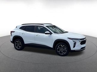 Used 2025 Chevrolet Trax LT video 2