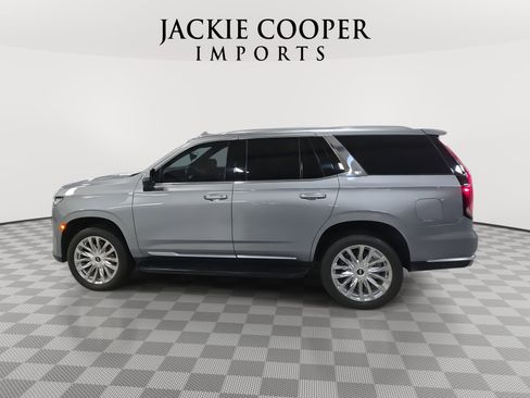 Used 2024 Cadillac Escalade Premium Luxury image 8