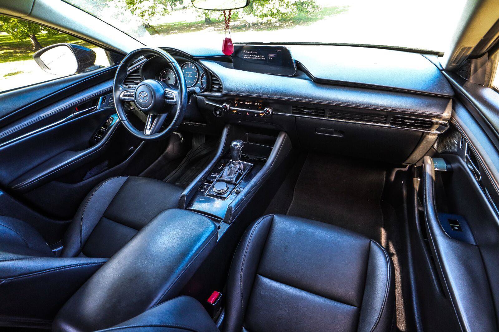 Used 2019 MAZDA MAZDA3 Sedan w/ Preferred Package FWD image 29