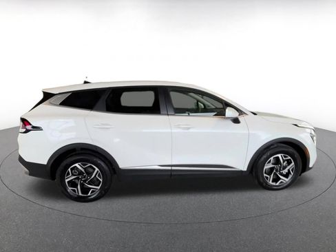 Used 2025 Kia Sportage LX FWD image 22