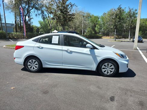 Used 2016 Hyundai Accent SE FWD image 6