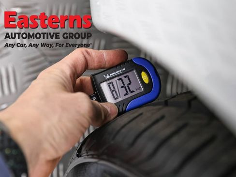 Used 2023 Tesla Model 3 Standard Range image 23