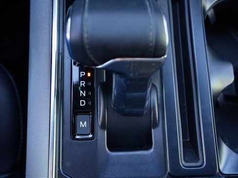 Used 2024 Ford F150 Platinum image 24