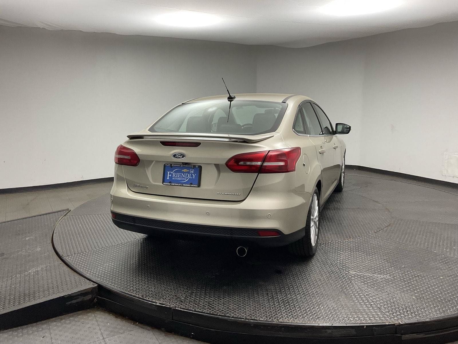 Used 2017 Ford Focus Titanium FWD image 7