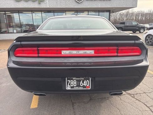 Used 2011 Dodge Challenger R/T image 12