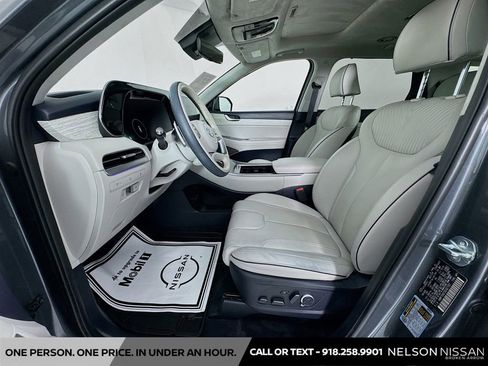 Used 2025 Hyundai Palisade Calligraphy AWD/4WD image 22