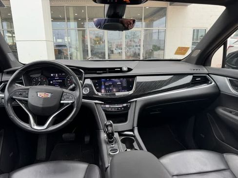 Used 2020 Cadillac XT6 Premium Luxury FWD image 5