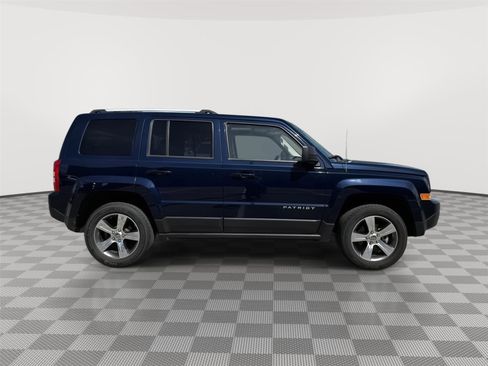 Used 2017 Jeep Patriot High Altitude AWD/4WD image 5