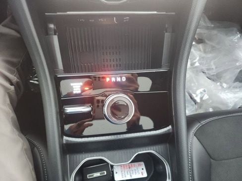 New 2026 Jeep Grand Cherokee L 4WD image 9