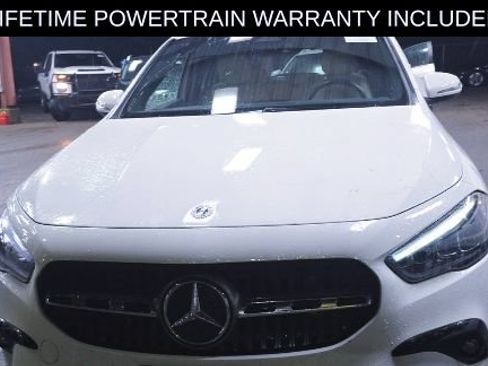 Used 2025 Mercedes-Benz GLA 250 4MATIC image 2
