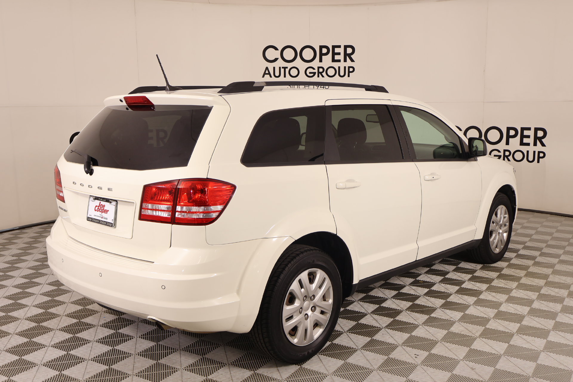 Used 2020 Dodge Journey SE w/ SE Popular Equipment Group FWD image 20