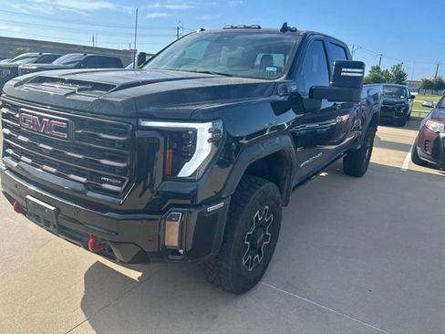 Used 2024 GMC Sierra 2500 AT4X AWD/4WD image 2