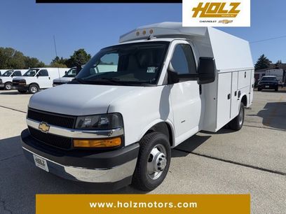 New 2024 Chevrolet Express 3500 w/ Power Convenience Package