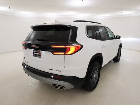 Certified 2025 GMC Acadia Elevation image 3