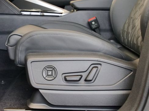 New 2025 Audi SQ5 Premium Plus image 12