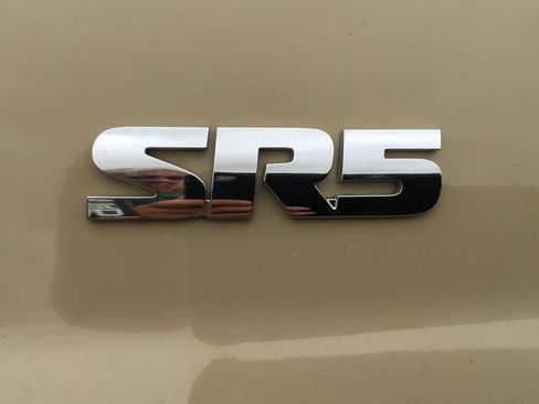 Used 2017 Toyota Tundra SR5 w/ TRD Off Road Package AWD/4WD image 4