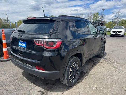 Used 2019 Jeep Compass Sport AWD/4WD image 2