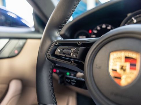 Used 2024 Porsche 911 Carrera S image 32