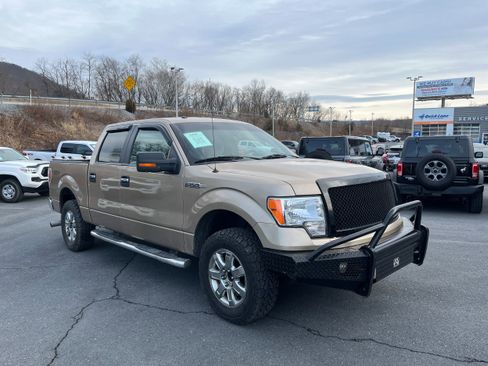 Used 2013 Ford F150 XLT w/ Luxury Equipment Group image 3
