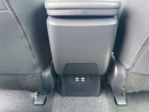 Used 2026 Toyota Prius LE AWD/4WD image 26
