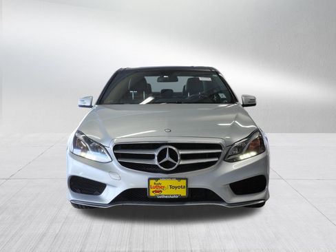 Used 2014 Mercedes-Benz E 350 4MATIC Sedan image 2