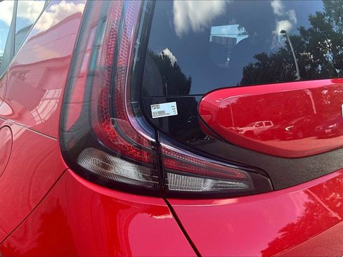 Used 2023 Kia Soul LX w/ LX Technology Package image 27