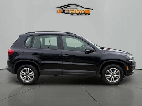 Used 2016 Volkswagen Tiguan S image 7
