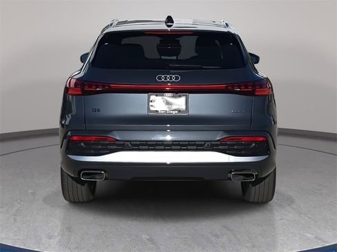 New 2025 Audi Q5 Premium image 4