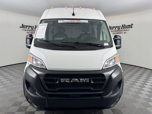 Used 2024 RAM ProMaster 2500 w/ Convenience Group FWD image 4