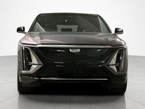 Used 2025 Cadillac Lyriq Luxury AWD/4WD image 8