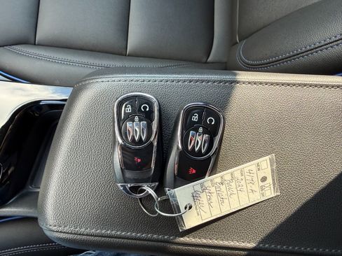 Used 2024 Buick Envista Sport Touring w/ Convenience I Package image 34