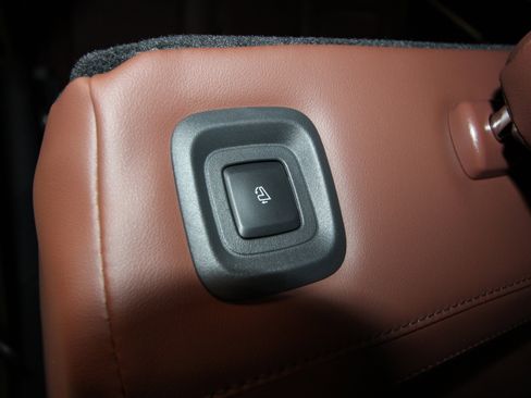 New 2026 Lincoln Navigator Reserve AWD/4WD image 27