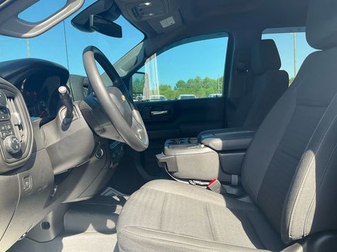 Used 2024 Chevrolet Silverado 2500 Custom w/ Custom Value Package AWD/4WD image 16