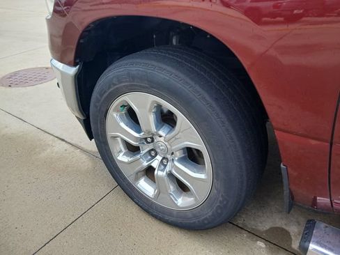 Used 2020 RAM 1500 Big Horn AWD/4WD image 9