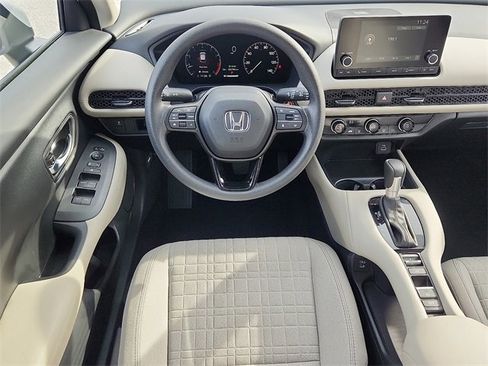 Used 2025 Honda HR-V LX image 7