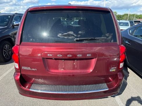 Used 2017 Dodge Grand Caravan SXT FWD image 5