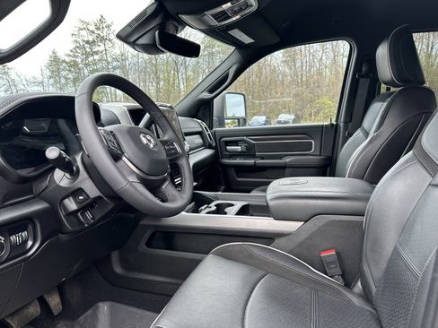 Used 2025 RAM 2500 Laramie w/ Night Edition AWD/4WD image 8