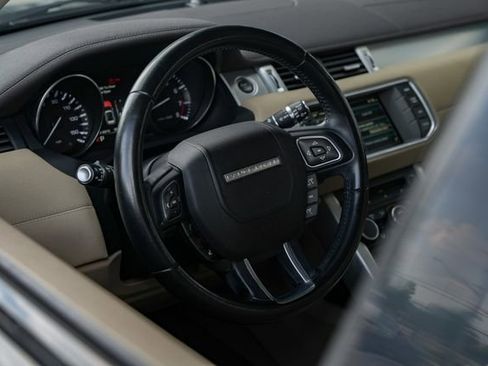 Used 2015 Land Rover Range Rover Evoque Pure image 19