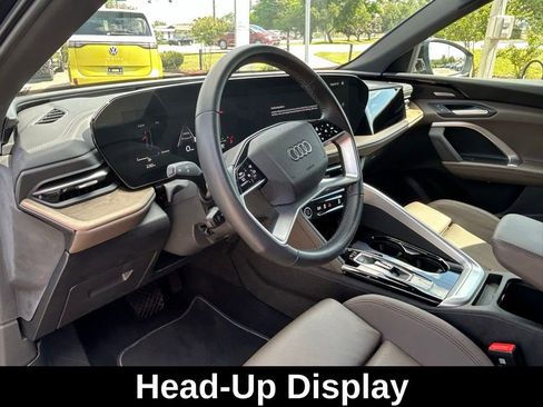 Used 2025 Audi Q5 Premium Plus w/ Premium Plus AWD/4WD image 19