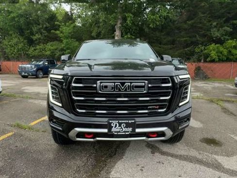 New 2026 GMC Yukon AT4 AWD/4WD image 3