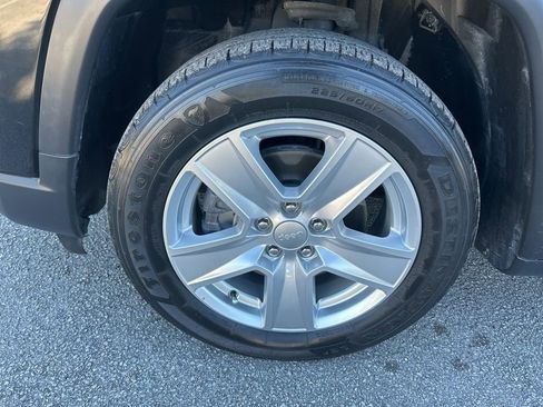 Certified 2022 Jeep Compass Latitude w/ Sun and Sound Group image 18