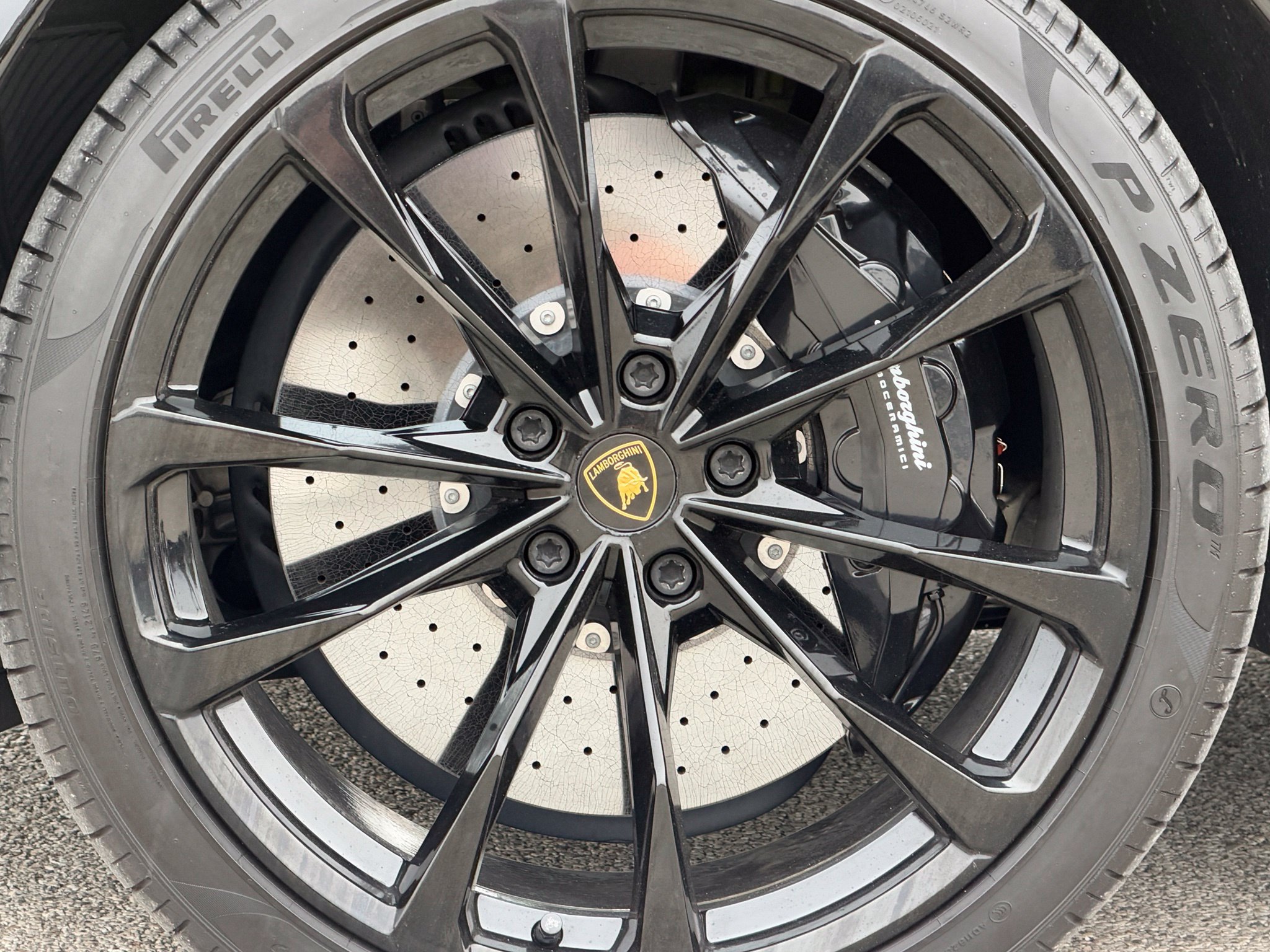 Used 2022 Lamborghini Urus AWD/4WD image 17