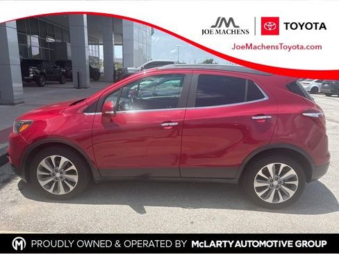 Used 2019 Buick Encore Preferred FWD image 1