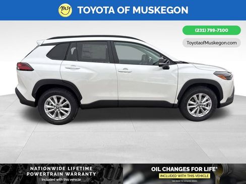 New 2026 Toyota Corolla Cross LE w/ Cold Weather Package image 8