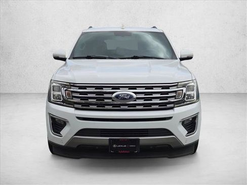 Used 2018 Ford Expedition Max Limited RWD image 2
