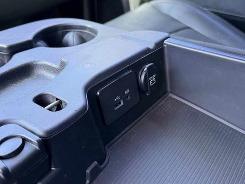 Used 2017 RAM 1500 Laramie image 26