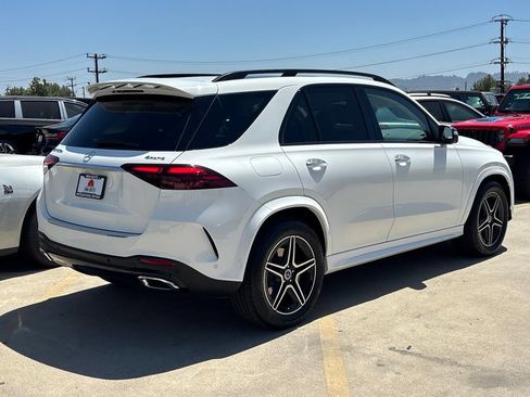 Used 2026 Mercedes-Benz GLE 450e 4MATIC image 3