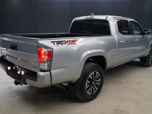 Used 2023 Toyota Tacoma TRD Sport w/ Technology Package AWD/4WD image 7