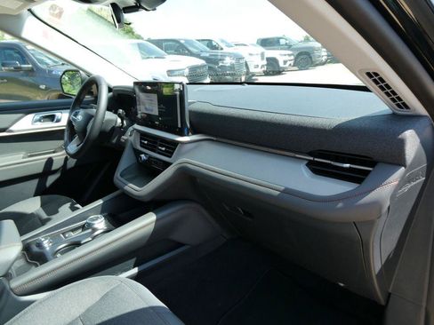 New 2026 Ford Explorer Active AWD/4WD image 12