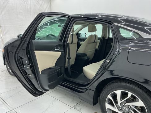 Used 2016 Honda Civic EX image 22